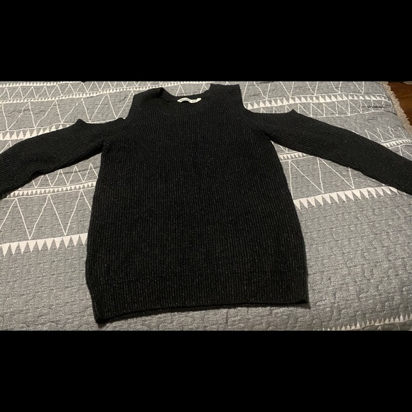 Bluenotes black sweater/long sleeve with cut outs in the shoulder - Picture 1 of 1